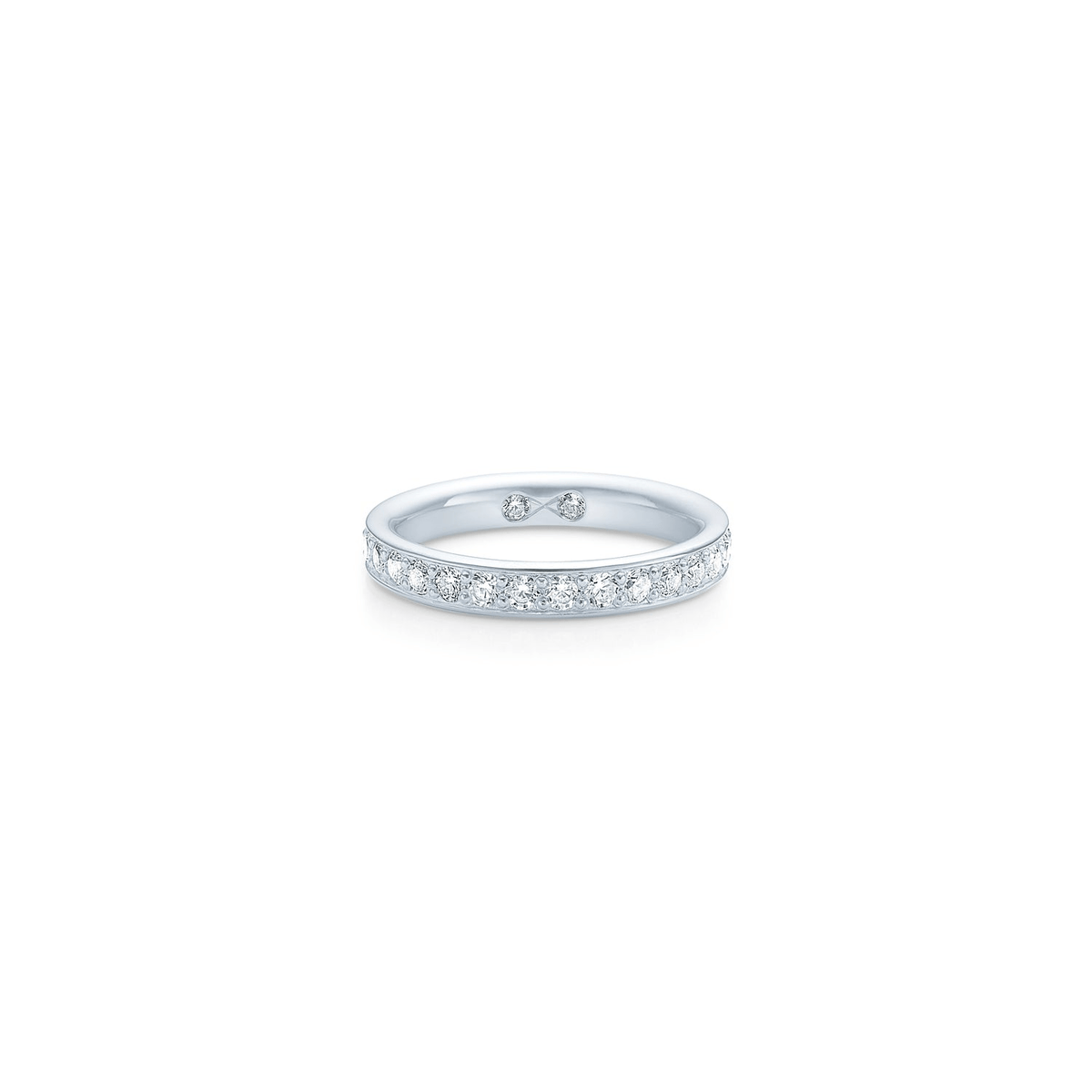 Large Eternity Band i 18K hvitt gull med pavésatte diamanter