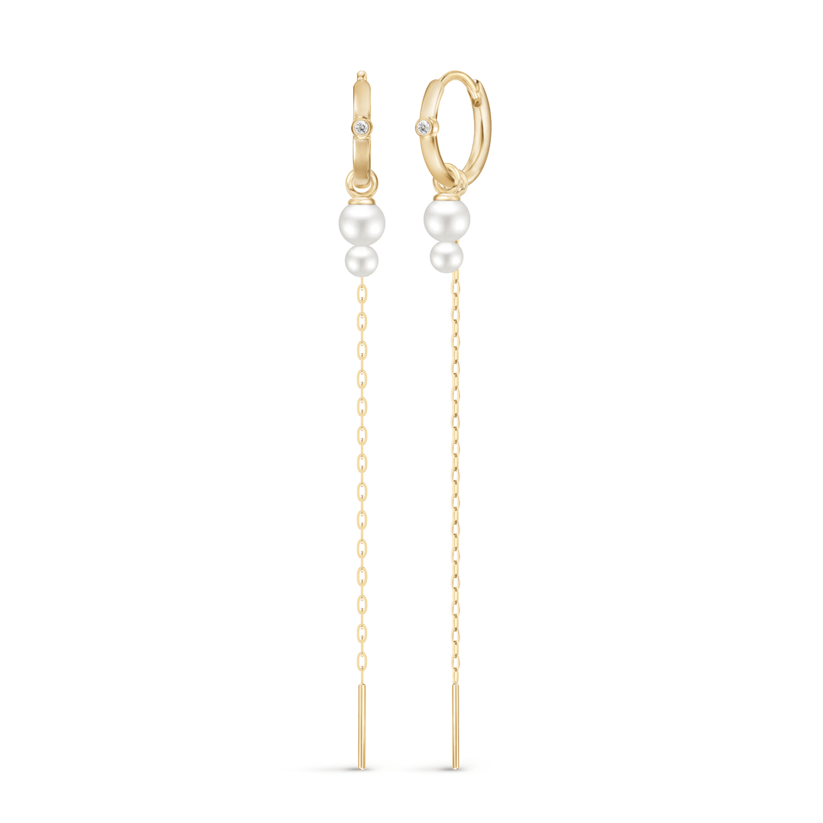 Purity Ear Pendant Look – par med hoops, ferskvannsperler og lang kjede, mot hvit bakgrunn