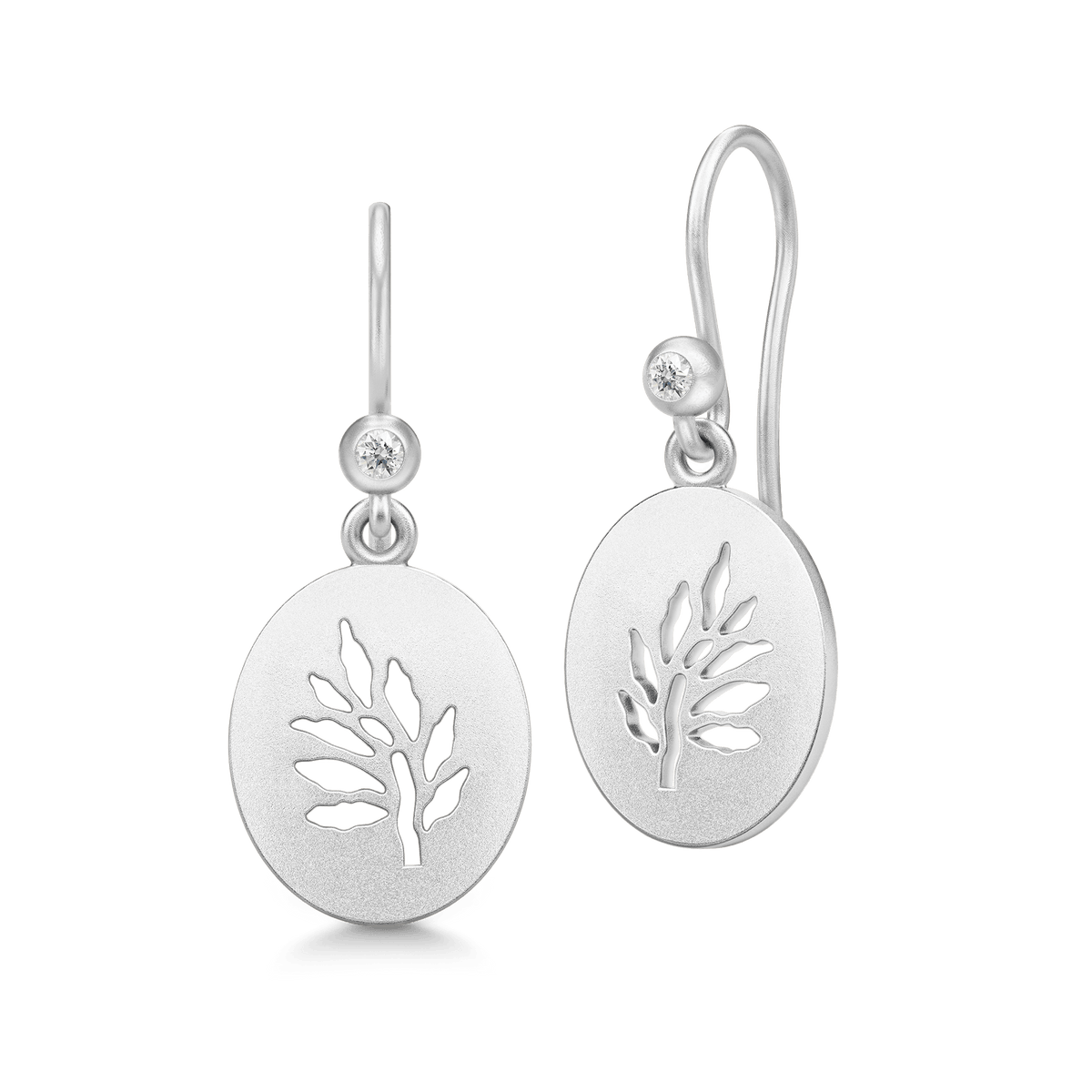 Tree of Life Signet Earrings - ovale anheng med bladmotiv i rhodinert sølv