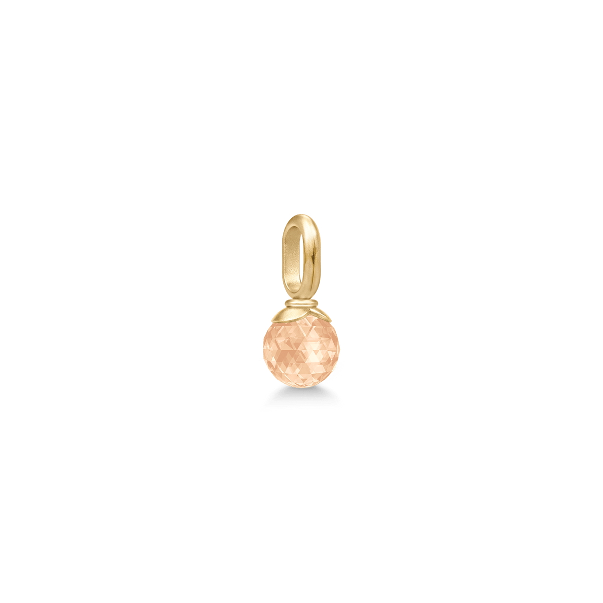 Berry Small Pendant i forgylt sølv med facettslipt ferskenfarget krystall, sett fra siden