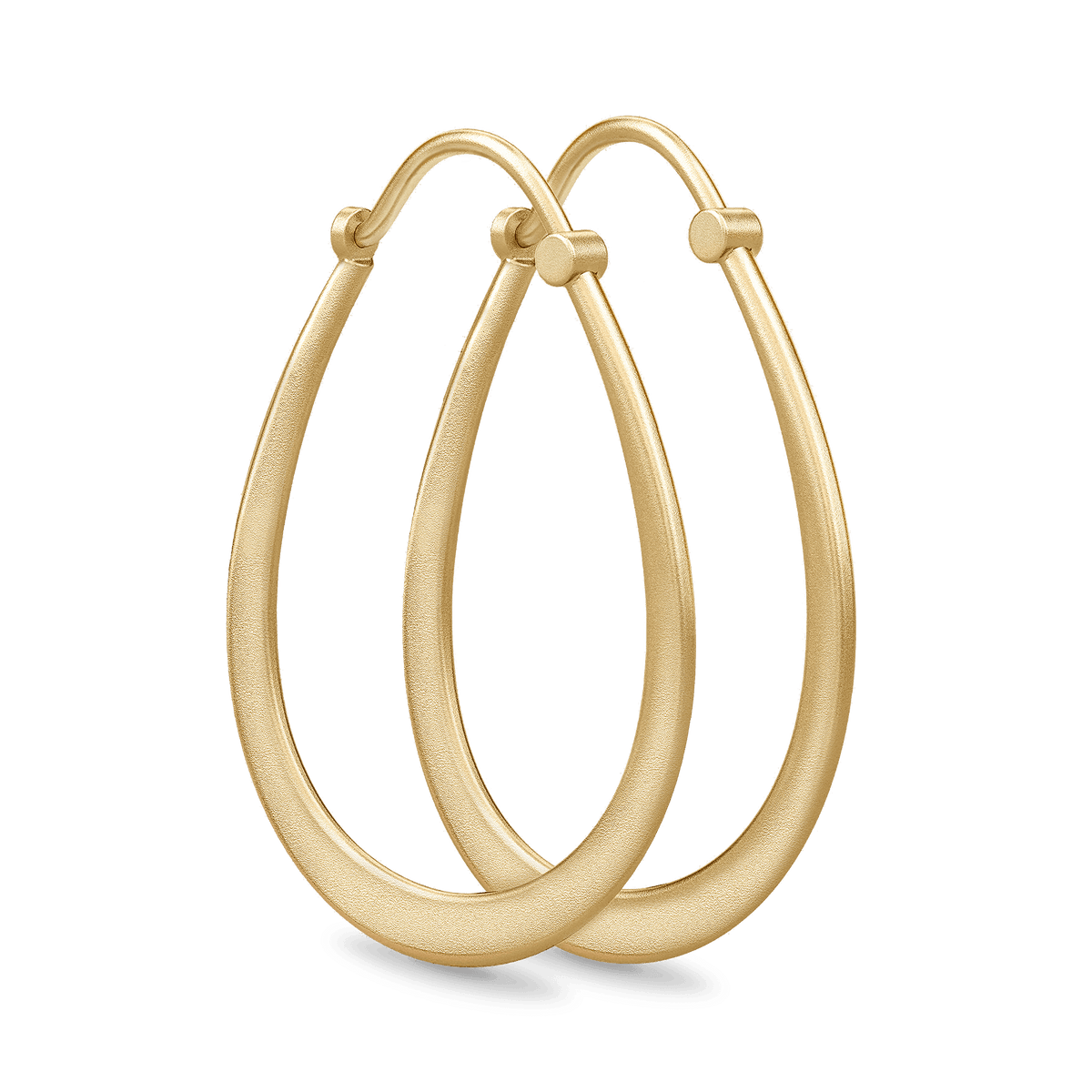 Classic Pear Hoop øredobber i matt gull, dråpeformet design, studiofoto